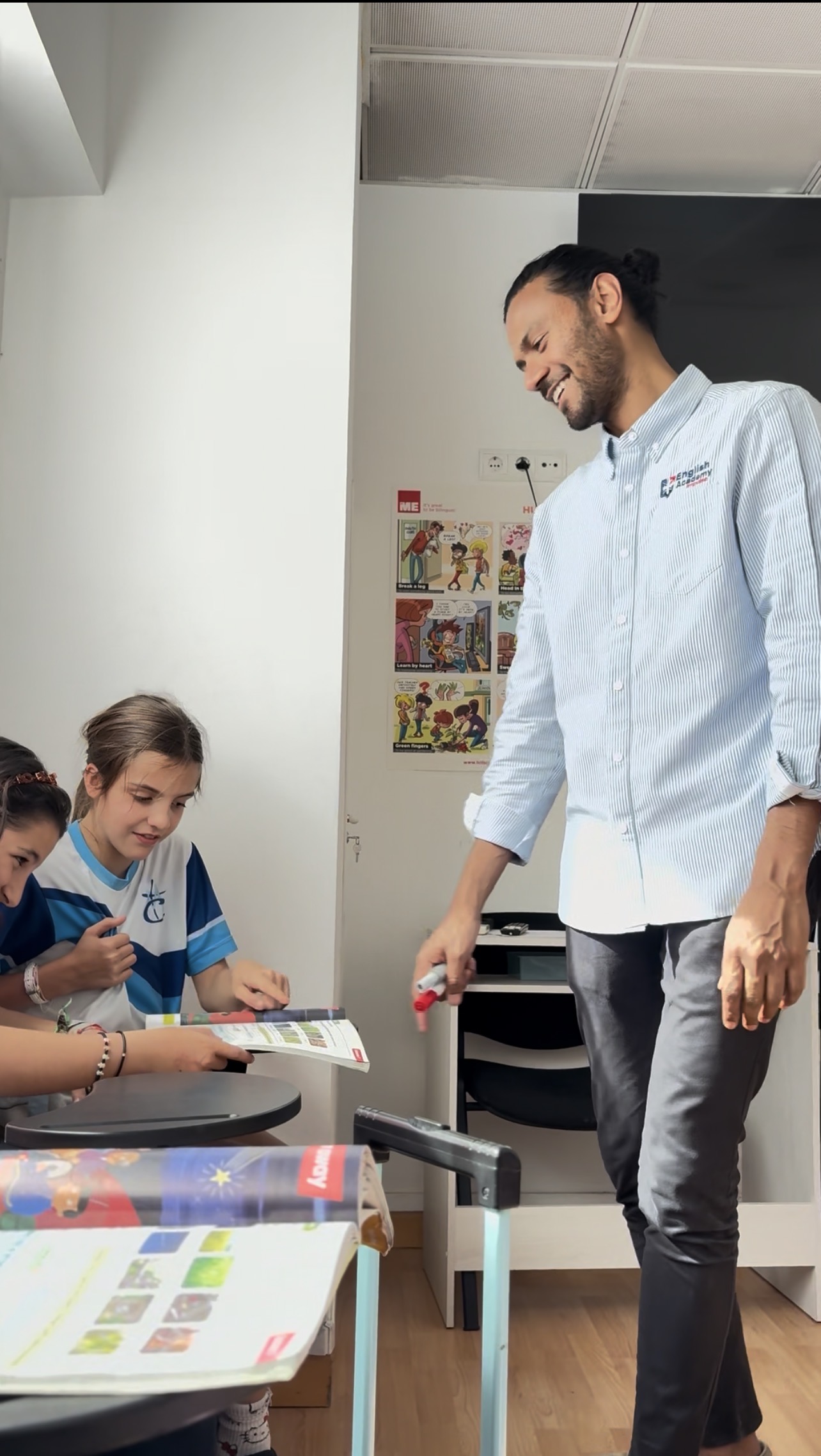 Clase inglés primaria ambiente positivo La Vaguada Barrio del Pilar Madrid